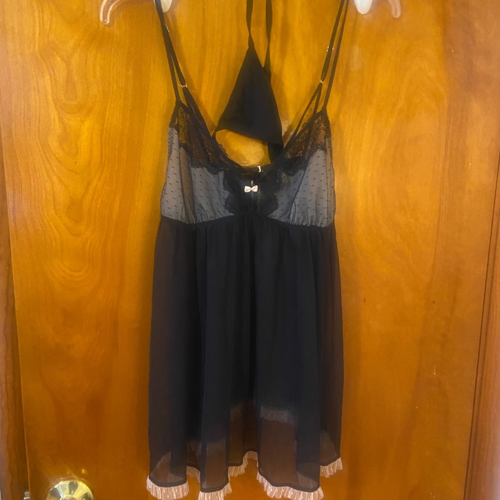 Victoria Secret Black Lace Babydoll w matching Thong